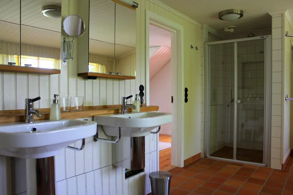 Akagardens Lodge Båstad ヴィラ